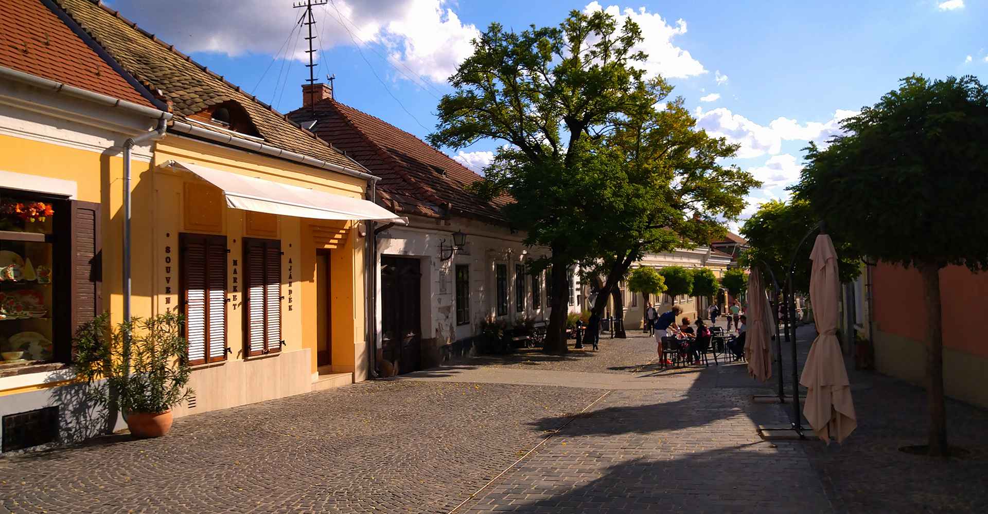 Szentendre_Őri-Art_Gallery_O7-Main_Square_South_Side