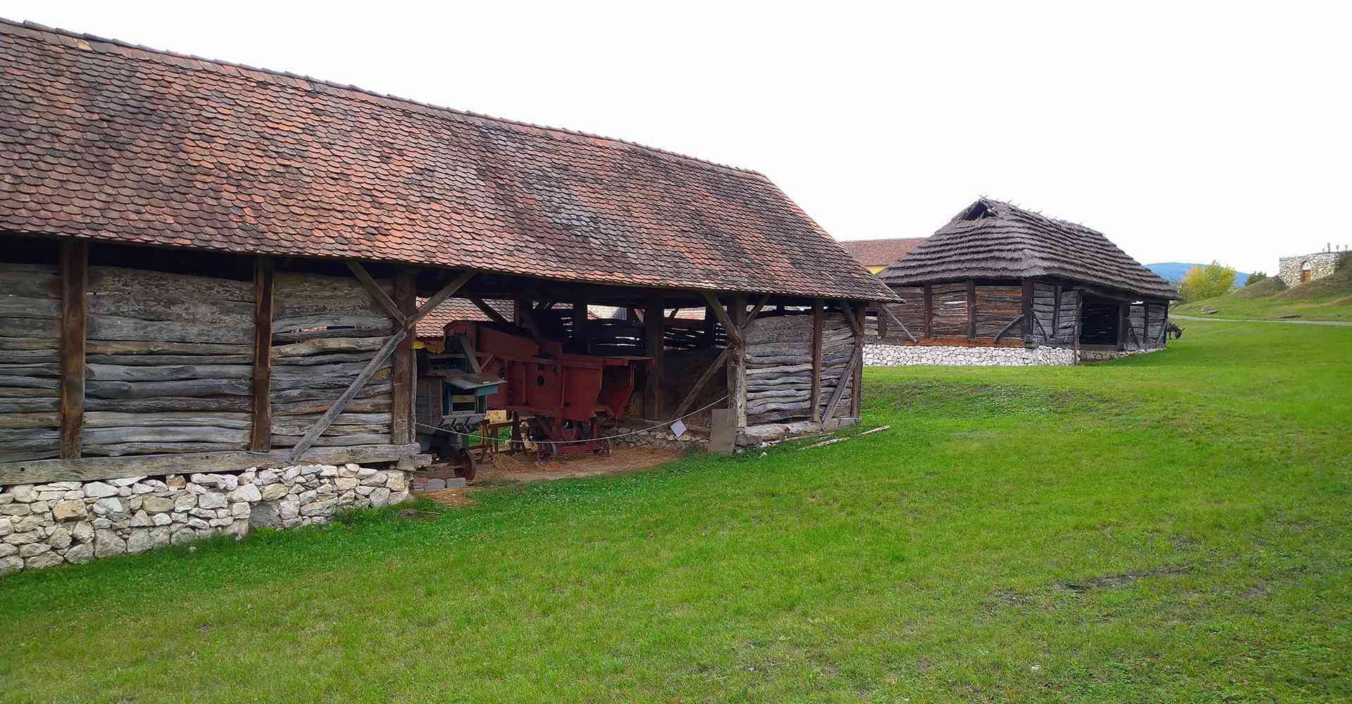 Szentendre_Őri-Art_Gallery_V12-Skanzen12