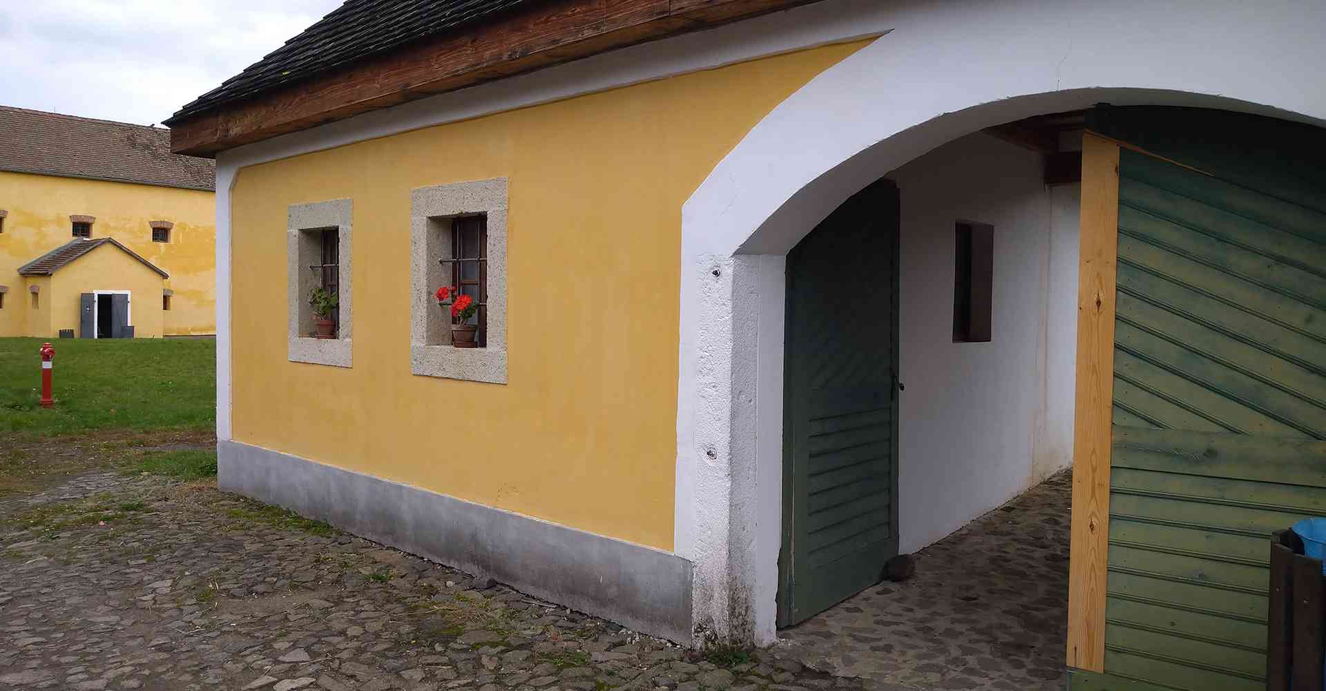 Szentendre_Őri-Art_Gallery_V7-Skanzen7